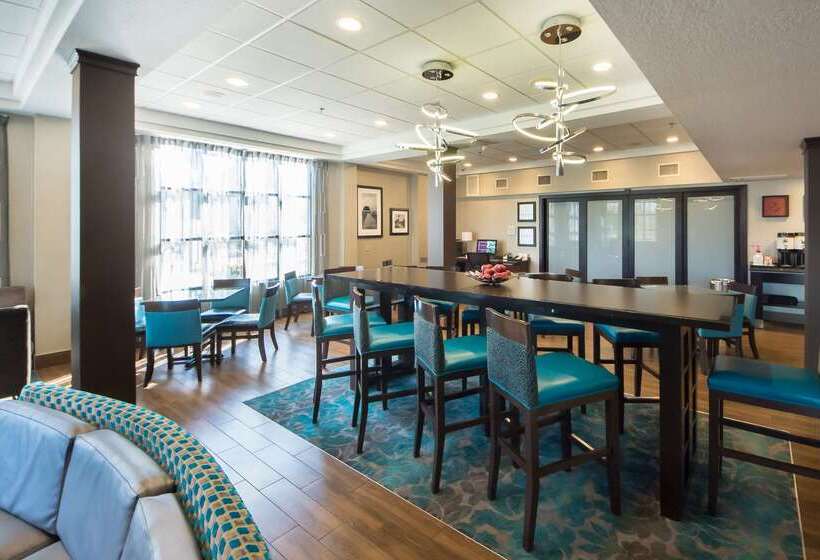 فندق Hampton Inn Lakeland