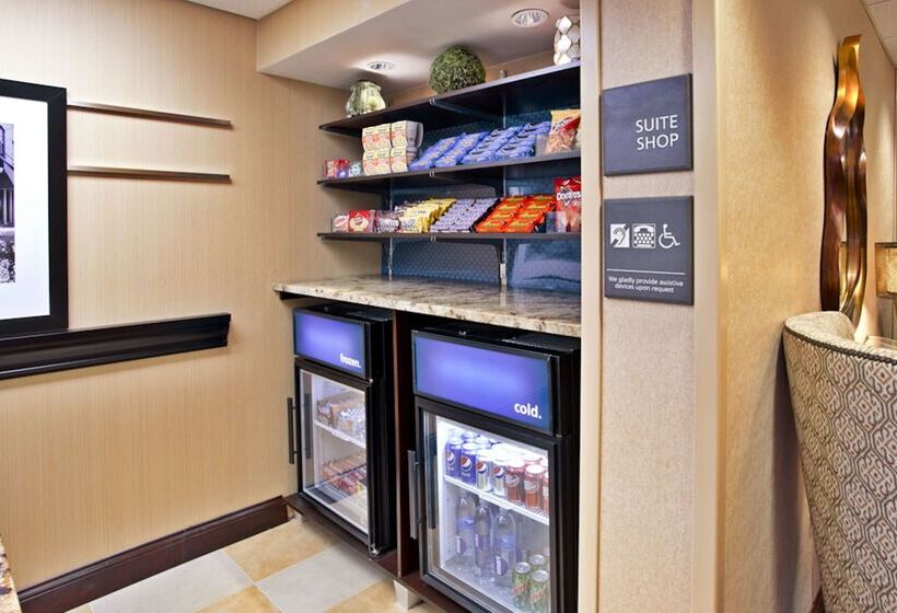 هتل Hampton Inn Marietta