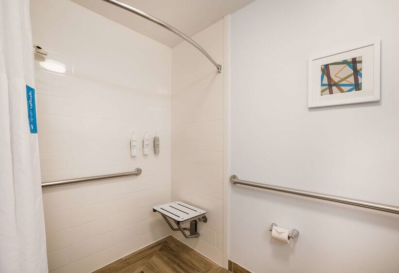 Отель Hampton Inn Mchenry