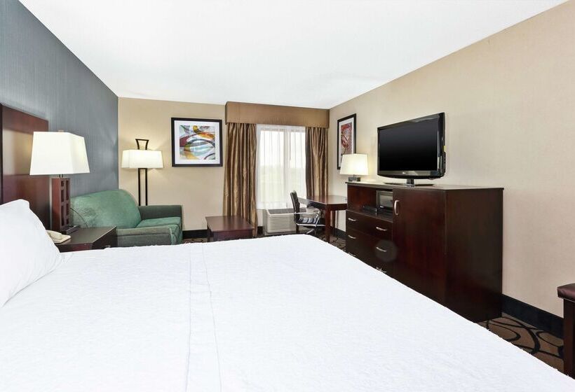 Отель Hampton Inn Monroe