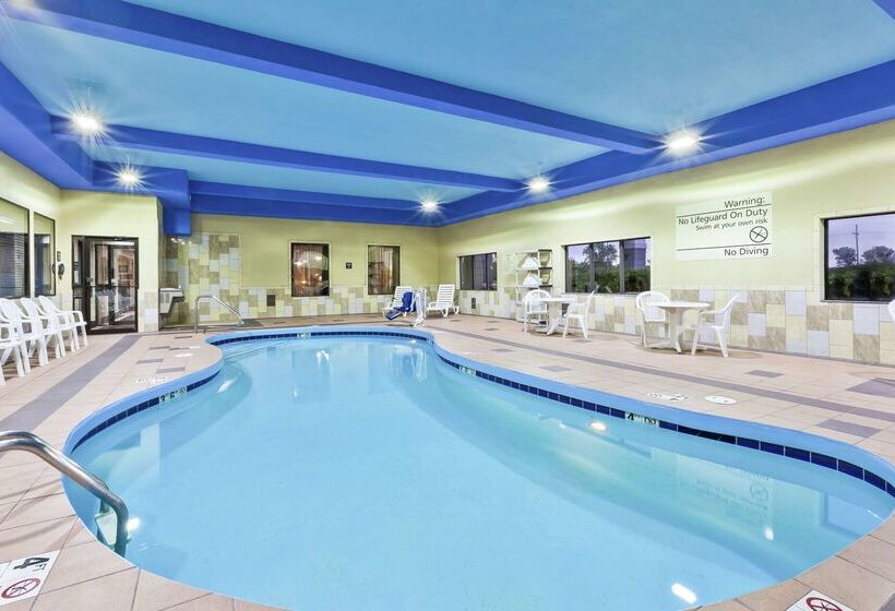Отель Hampton Inn Monroe