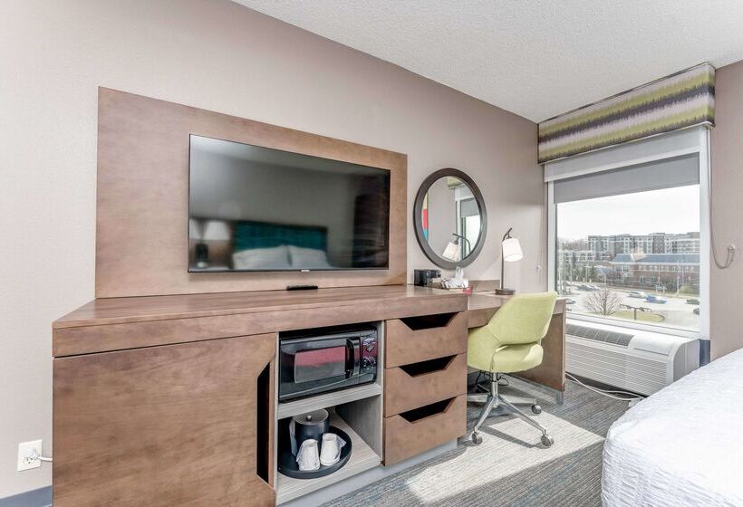 هتل Hampton Inn Morgantown