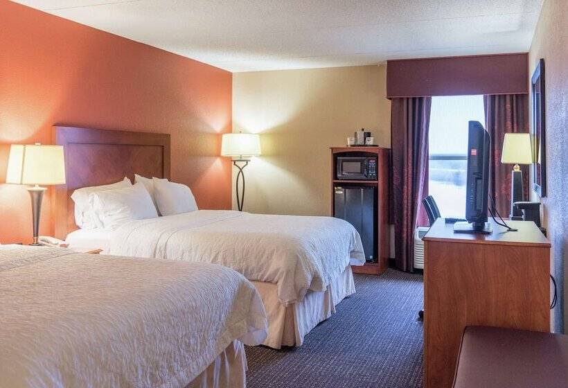 هتل Hampton Inn Muskegon