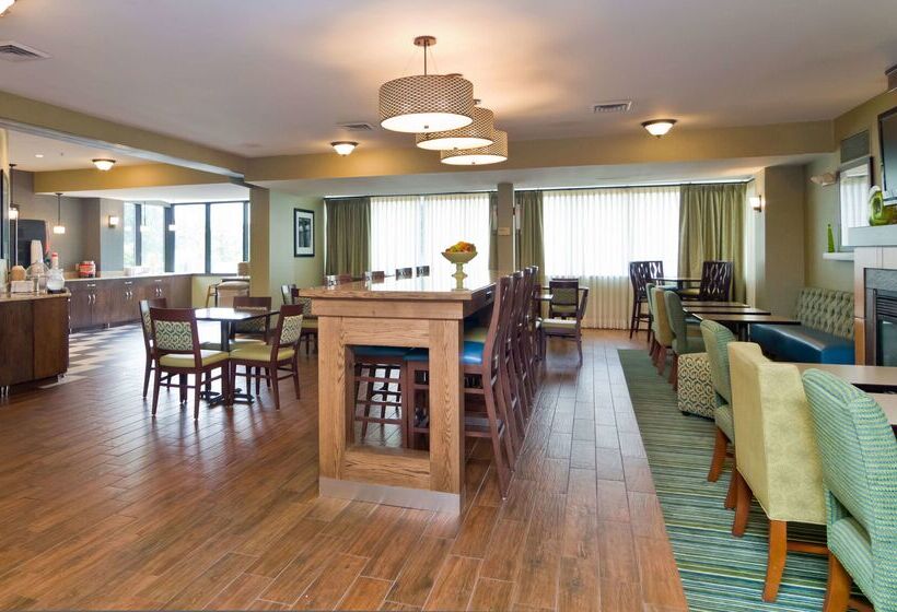 호텔 Hampton Inn New Philadelphia