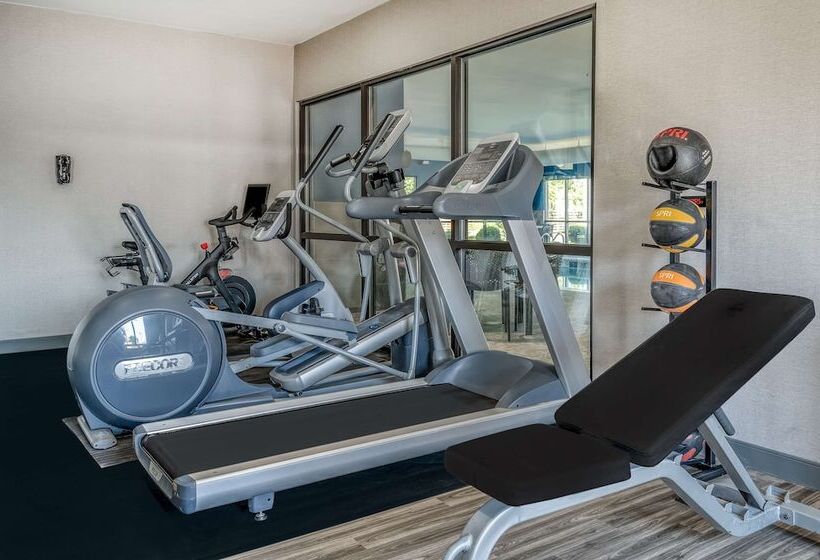 호텔 Hampton Inn New Philadelphia