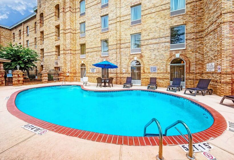 ホテル Hampton Inn Newberry Opera House