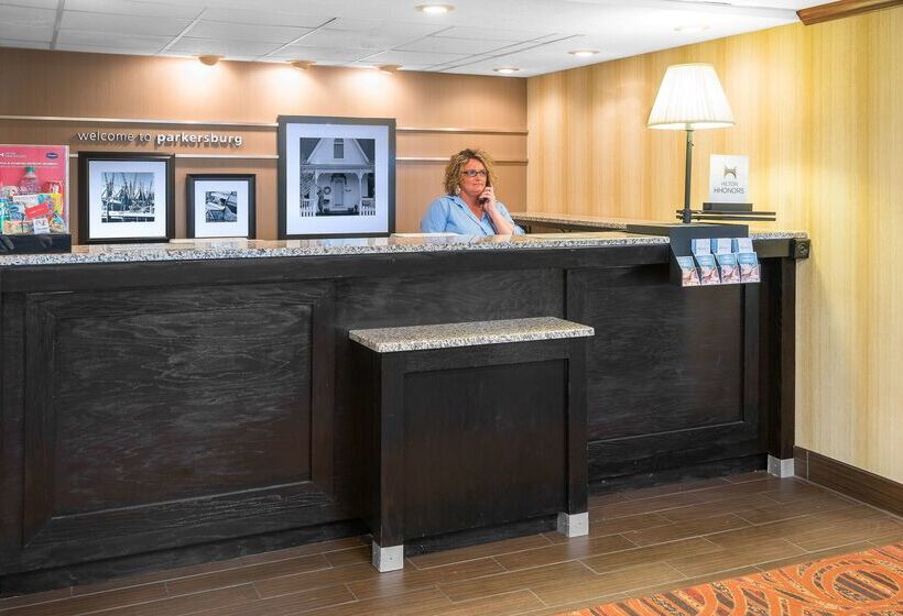 ホテル Hampton Inn Parkersburgmineral Wells
