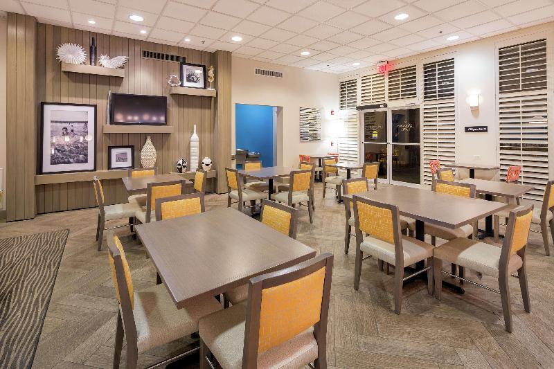 בית מלון כפרי Hampton Inn Pensacola Beach