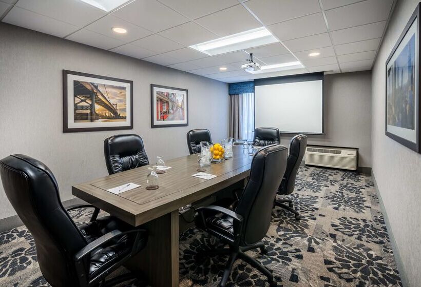 هتل Hampton Inn Philadelphia/plymouth Meeting