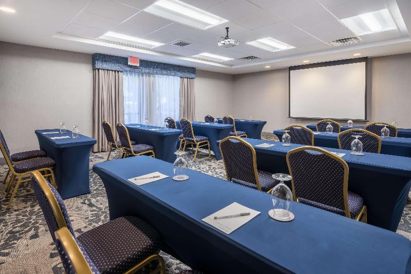 هتل Hampton Inn Philadelphia/plymouth Meeting