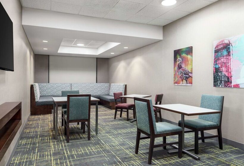 Отель Hampton Inn Quakertown
