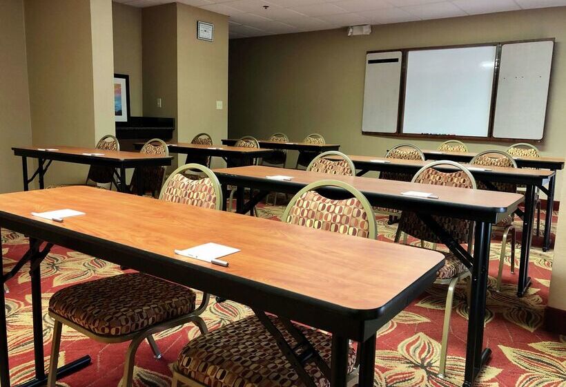 فندق Hampton Inn Spring Hill