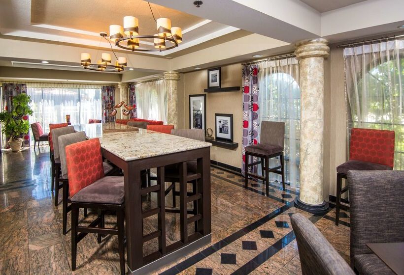 هتل Hampton Inn St. Augustine Us1 North