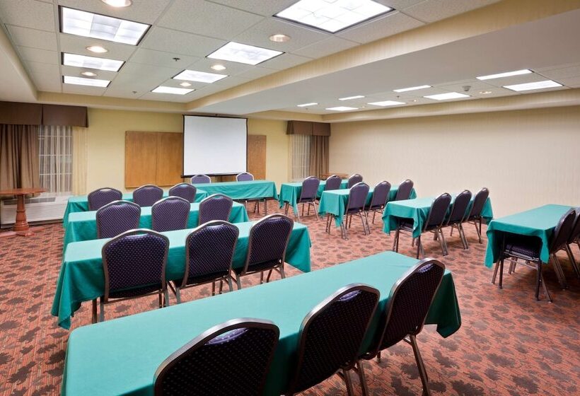 호텔 Hampton Inn Sturbridge