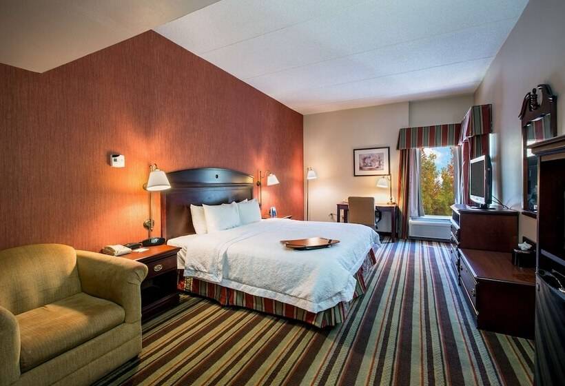 호텔 Hampton Inn Sturbridge