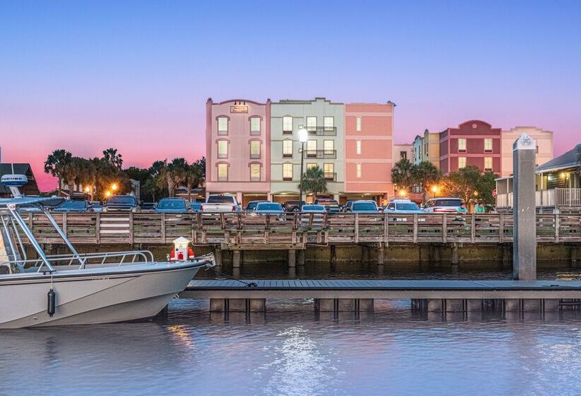 فندق Hampton Inn And Suites Amelia Island Historic Harbor Front