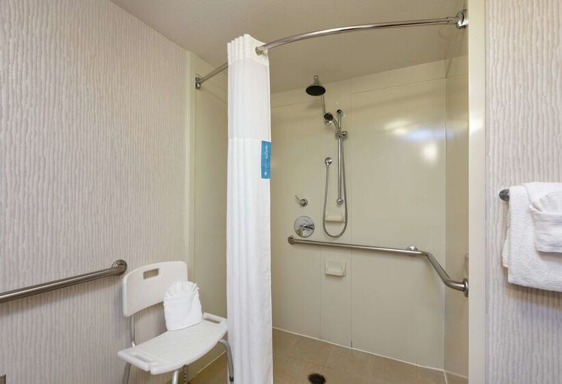هتل Hampton Inn & Suites Austinairport