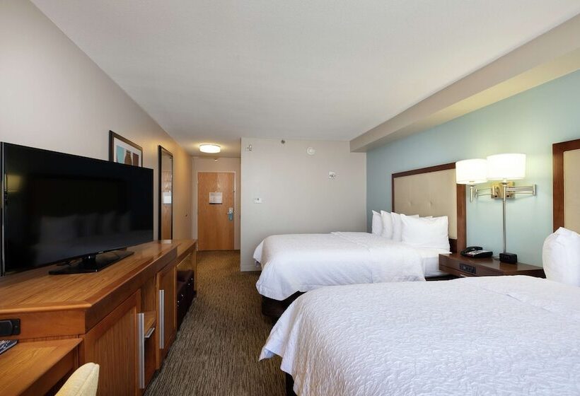 هتل Hampton Inn & Suites Austinairport