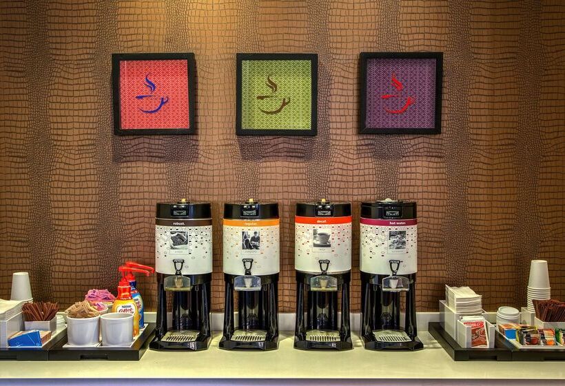 هتل Hampton Inn & Suites Austindowntown/convention Center