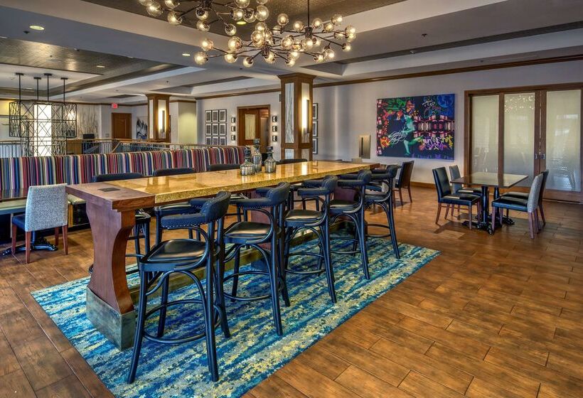 هتل Hampton Inn & Suites Austindowntown/convention Center