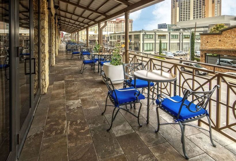 هتل Hampton Inn & Suites Austindowntown/convention Center