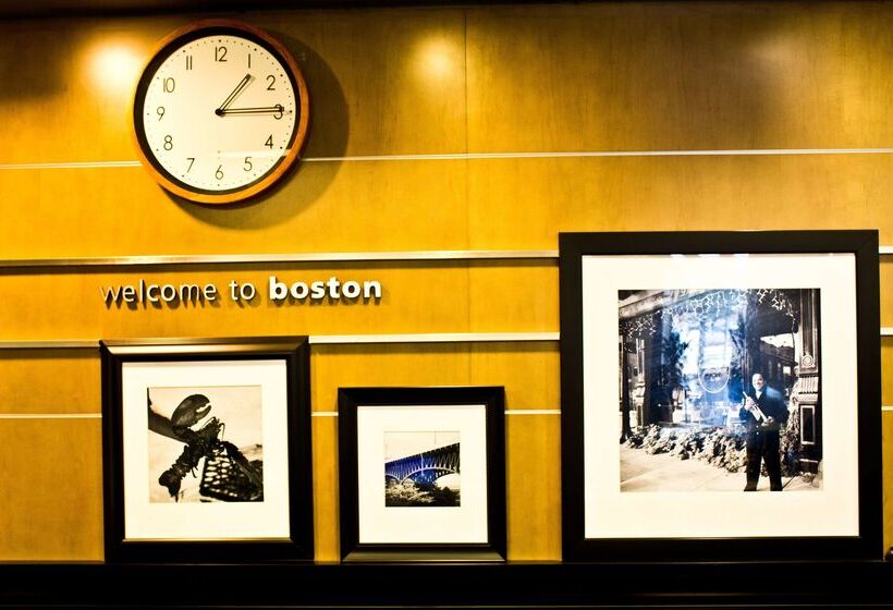هتل Hampton Inn & Suites Boston Crosstown Center