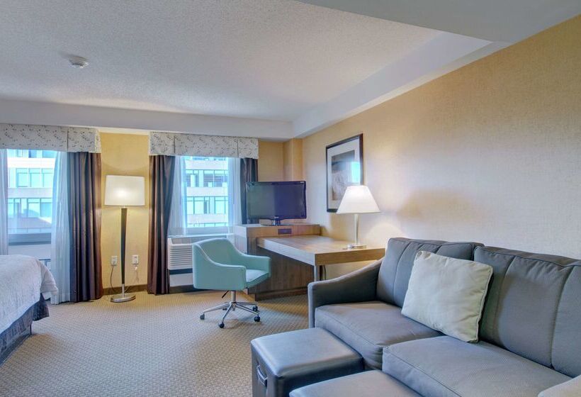 هتل Hampton Inn & Suites Boston Crosstown Center