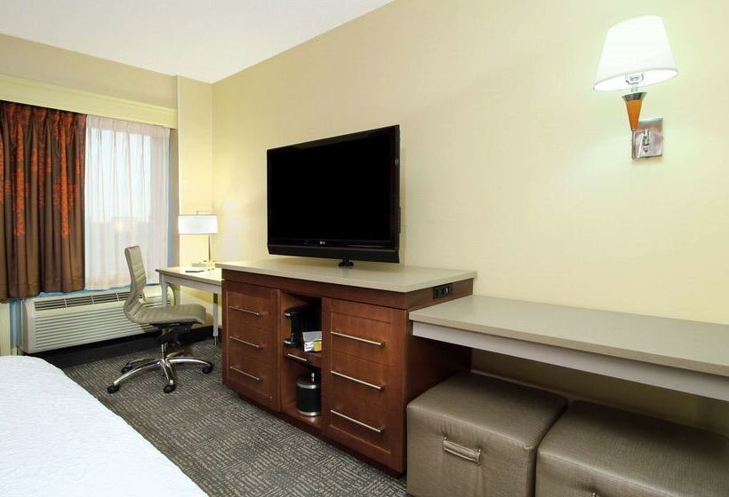 هتل Hampton Inn & Suites Columbusdowntown
