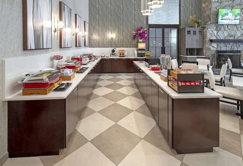 ホテル Hampton Inn & Suites Fairfield