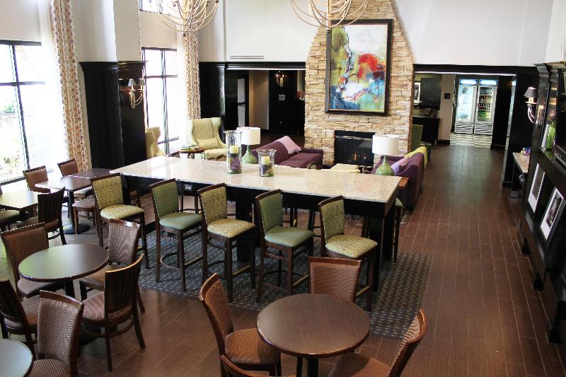 בית מלון כפרי Hampton Inn & Suites Hazard