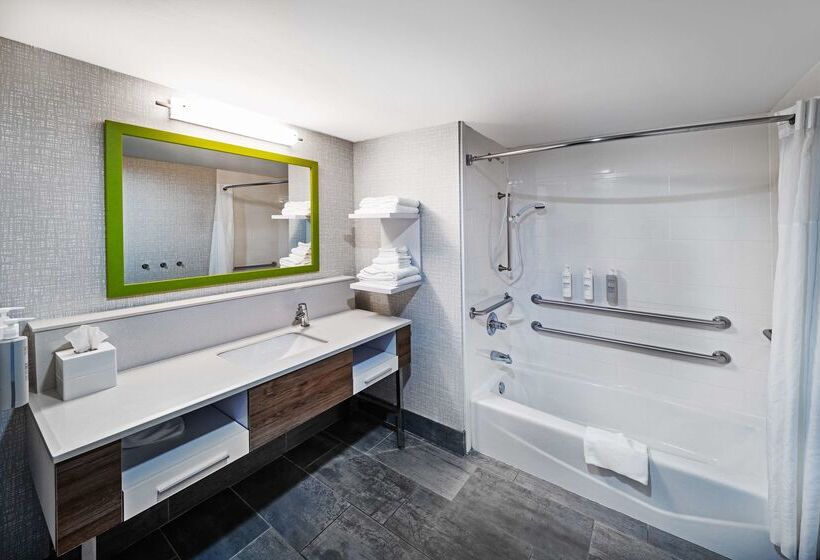 בית מלון כפרי Hampton Inn & Suites Tulsa Woodland Hills 71st Memorial