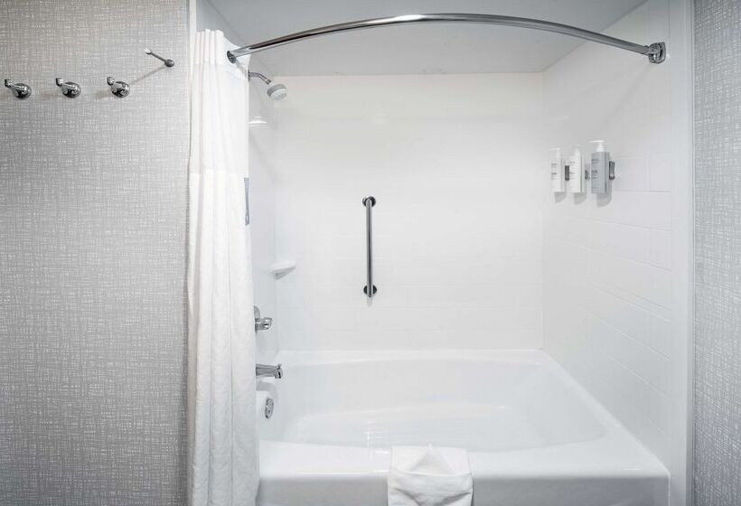 בית מלון כפרי Hampton Inn & Suites Tulsa Woodland Hills 71st Memorial