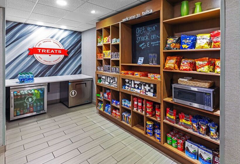 בית מלון כפרי Hampton Inn & Suites Tulsa Woodland Hills 71st Memorial