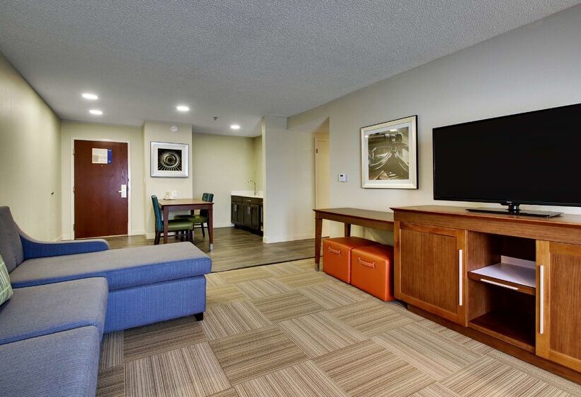 هتل Hampton Inn Warner Robins