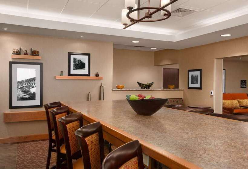 فندق Hampton Inn Waterville