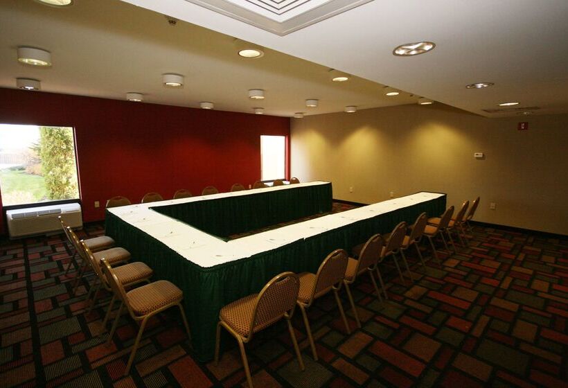 هتل Hampton Inn Woodbridge