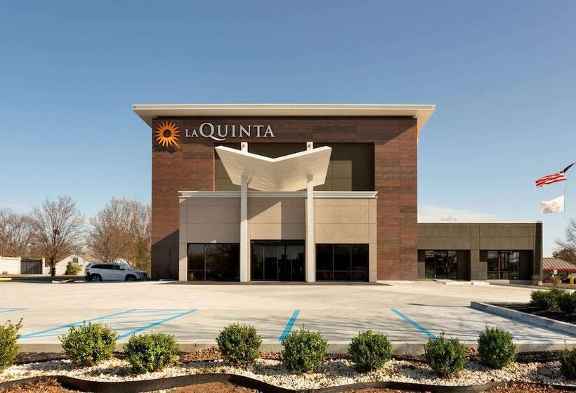 בית מלון כפרי La Quinta Inn & Suites By Wyndham St Louis Route 66