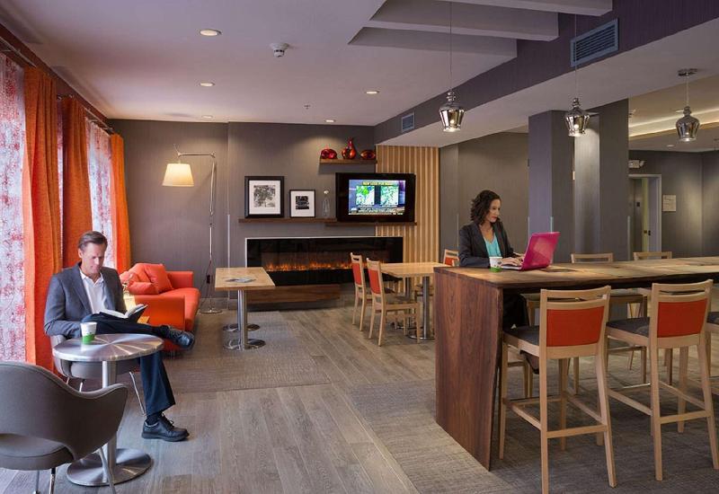 בית מלון כפרי La Quinta Inn & Suites By Wyndham St Louis Route 66