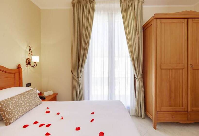 هتل Mira Spiaggia