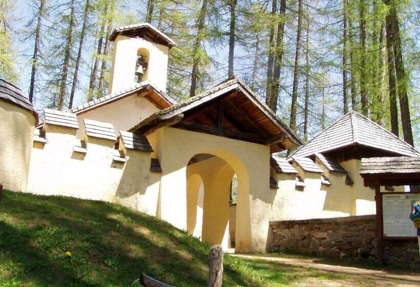 Отель Ortles Dolomiti Walking & Spa