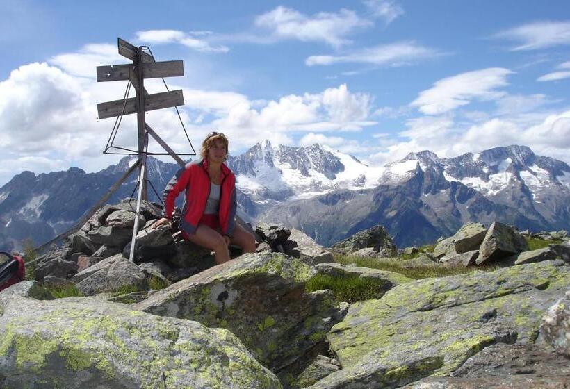 Отель Ortles Dolomiti Walking & Spa