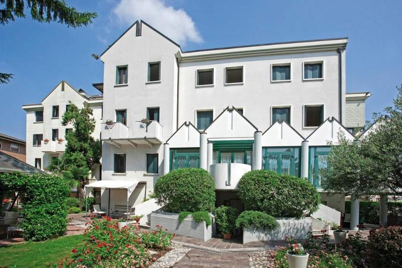 Park Hotel Ai Pini & Restaurant Ai Pini