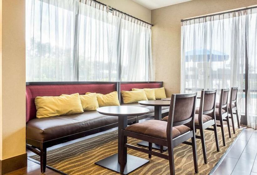בית מלון כפרי Quality Inn Walterboro