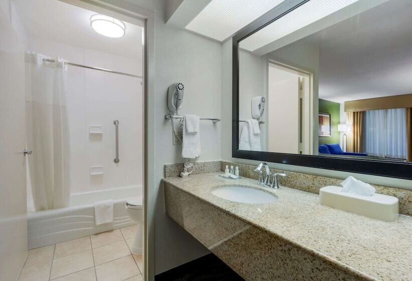 בית מלון כפרי Quality Inn Walterboro