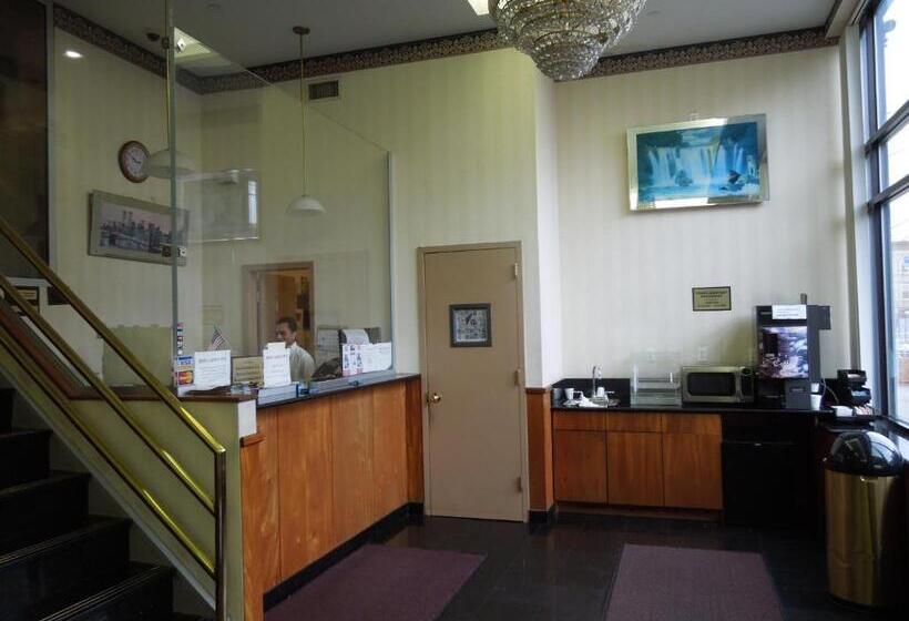 فندق Red Carpet Inn Brooklyn
