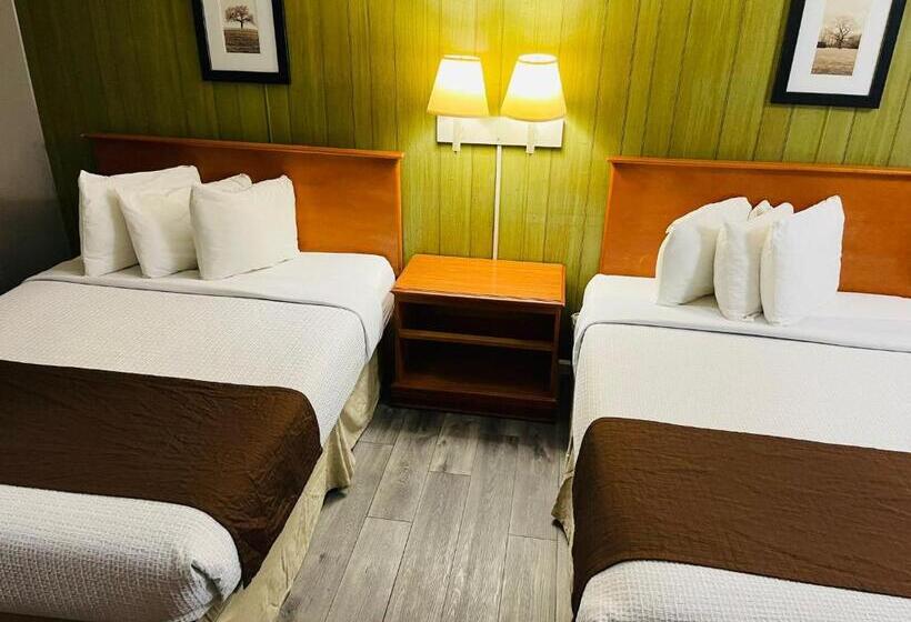 فندق Sparta Inn