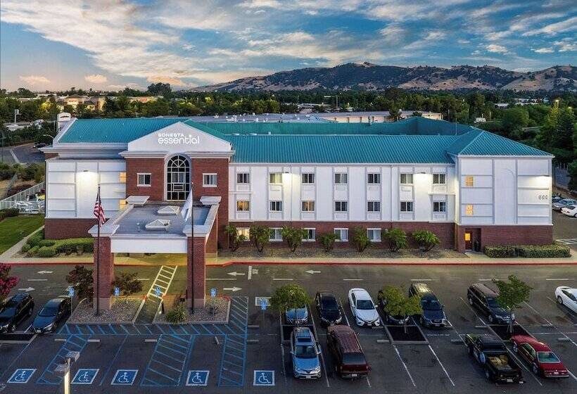 Отель Sonesta Essential Vacaville  Napa Valley