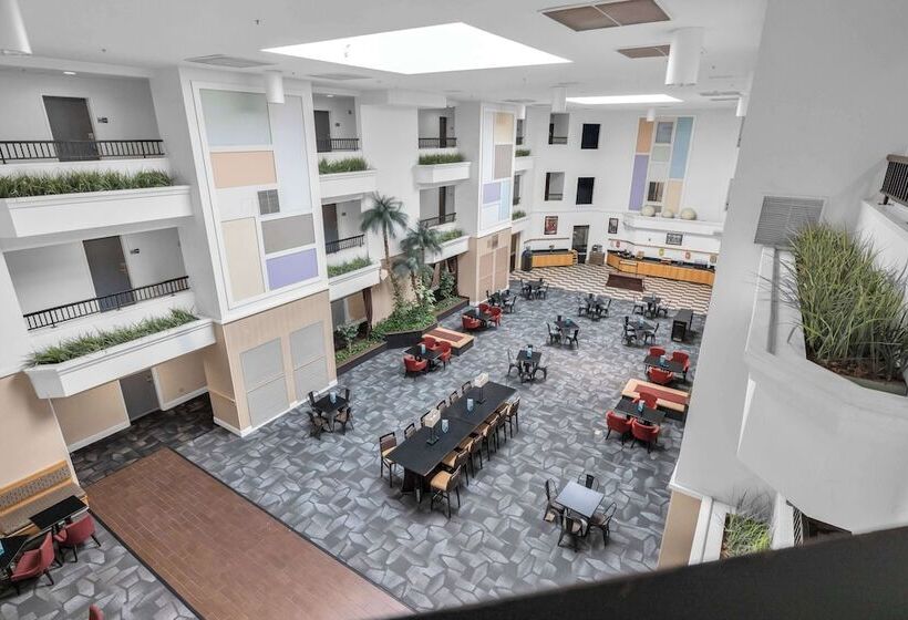 Отель Sonesta Essential Vacaville  Napa Valley