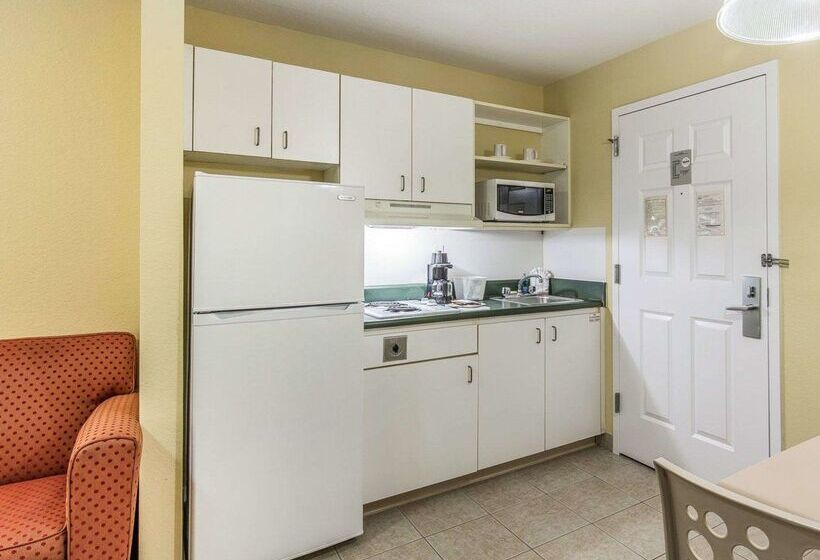 فندق Suburban Studios Fort Myers Cape Coral