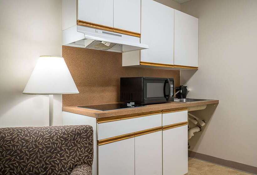 هتل Suburban Studios Of Wilmington